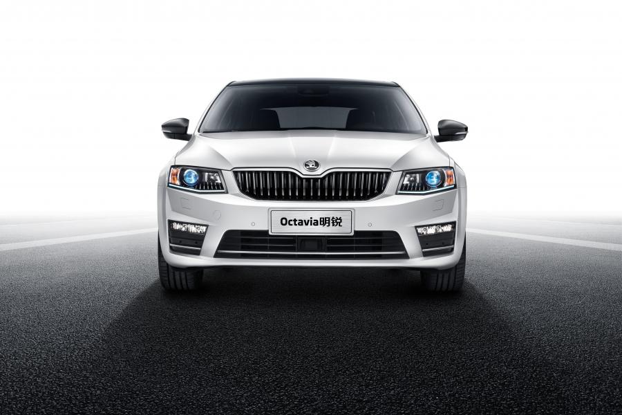  Skoda Octavia 2016 года  (CN) (фото 6 из 9)